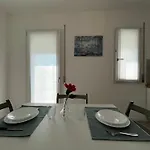 Campodarsego Central Apartment アパート
